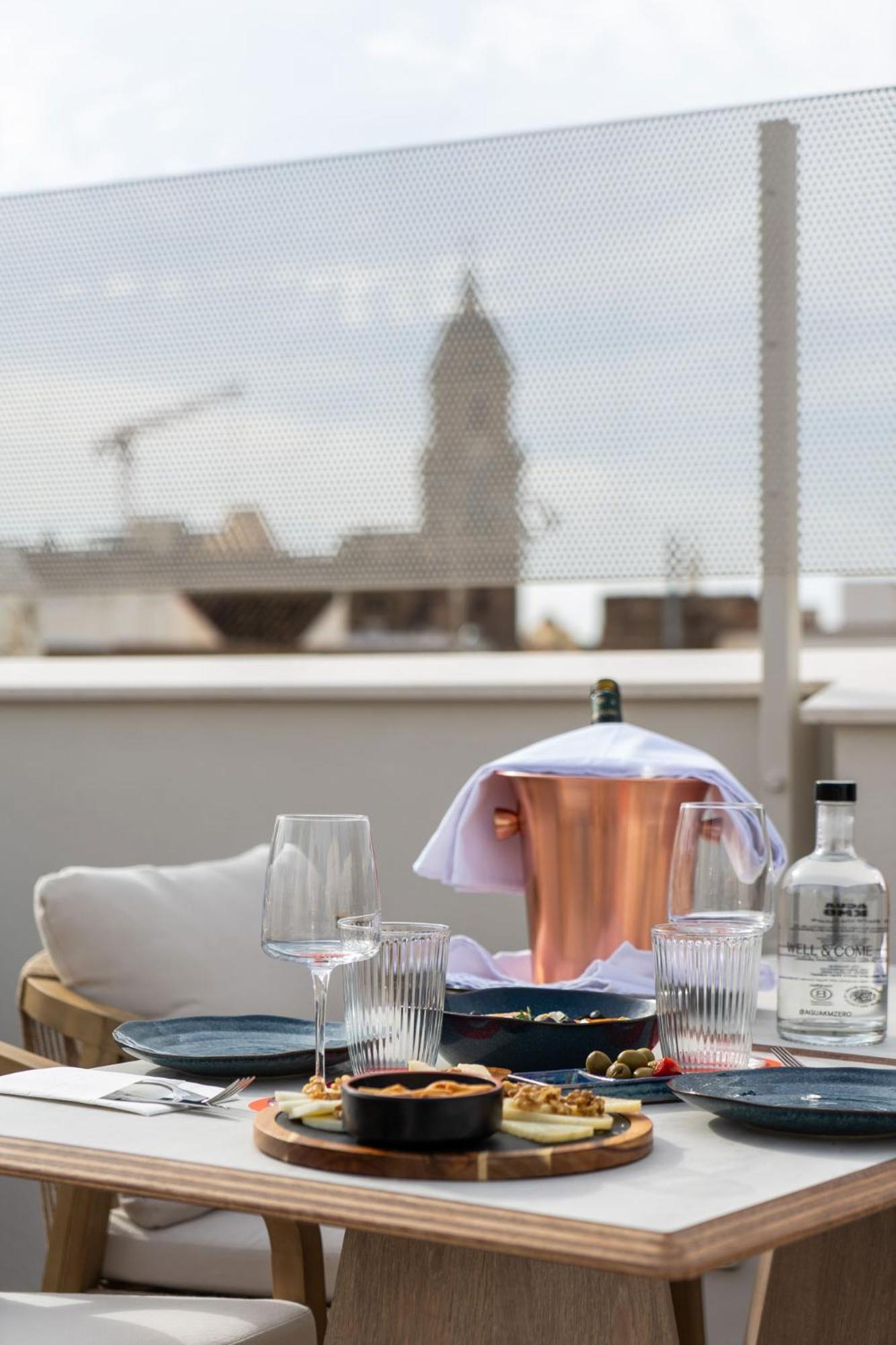 Hotel Well And Come Μάλαγα Εξωτερικό φωτογραφία